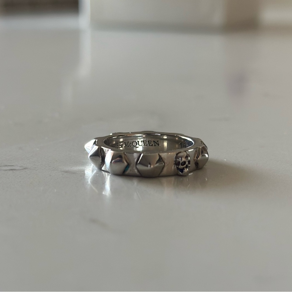 Alexander McQueen Ring